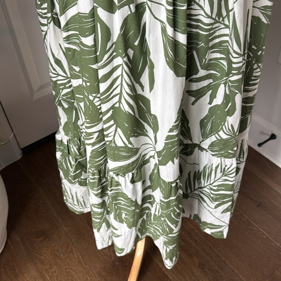 NWT Abercrombie & Fitch Emerson Poplin Puff Sleeve Midi Dress Green Floral XL - Picture 3 of 10